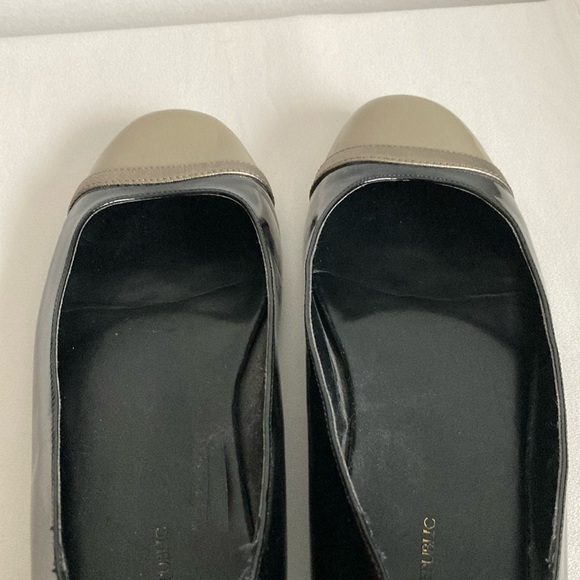 Banana Republic Round Toe Flats - 8 - Picture 4 of 8